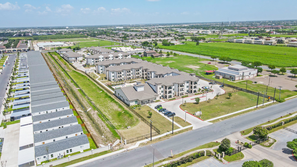 Avanti Legacy Emerald Point McAllen TX (956) 322 4900